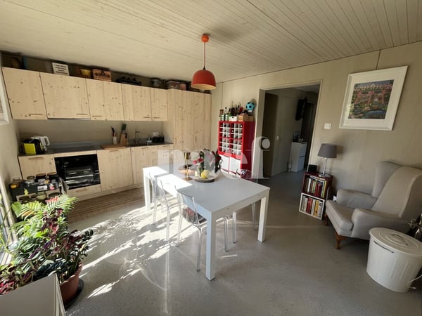 Bel appartement de 3.5 pièces en triplex avec jardin à Corminboeuf ! 1