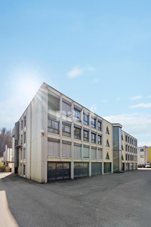 Surface commerciale dès 109 m2 à Marly ! 1