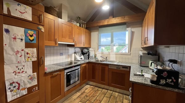Avenches, Loft de 120 m2 au 3ème étage à louer ! 3