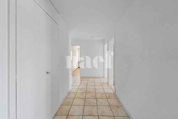 Appartement de 5 pièces au 4ème à louer à Fribourg 5