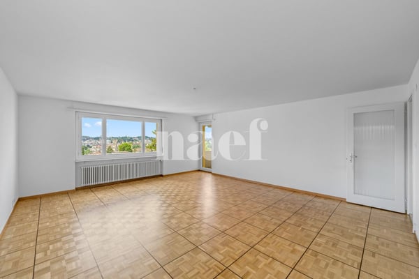 Appartement de 5 pièces au 4ème à louer à Fribourg 2