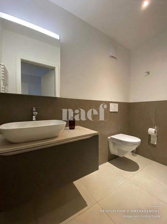 Appartement de 2,5 pièces au 3 ème étage, en pleine rue piétonne 4