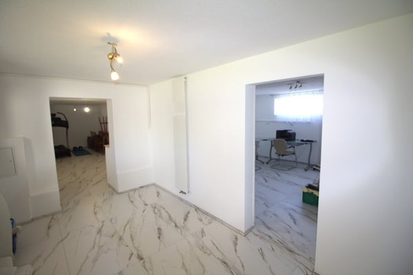 Spacieuse - Rénovée à neuf - Emplacement central- 7