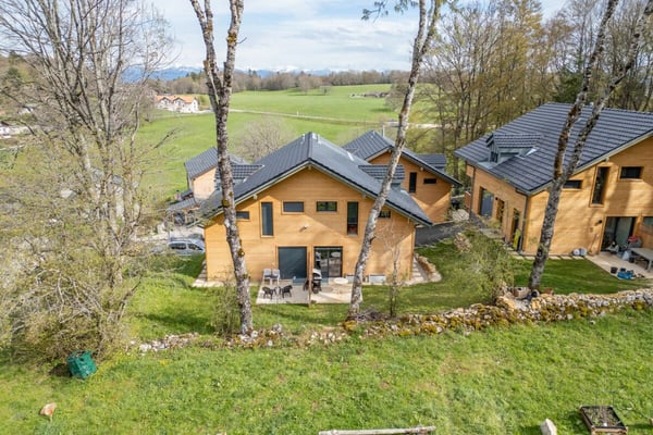 Maison jumelle moderne de 2023 dans un quartier résidentiel neuf à St-Cergue 2