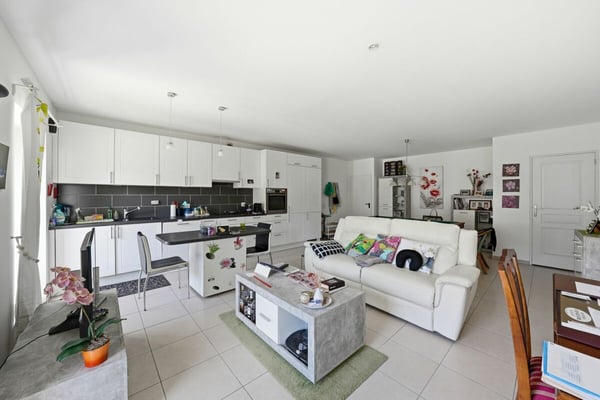 Immeuble mixte au coeur du village 5