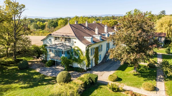 Maison de maître à Vanduvres sur une parcelle de plus de 10'000m2 1