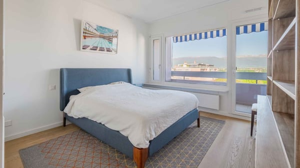 Exclusivité : Appartement de standing traversant 7