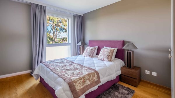 Exclusivité : Appartement traversant avec loggia 8