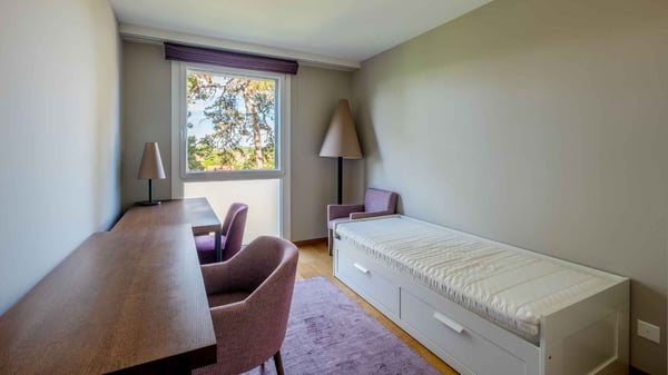 Exclusivité : Appartement traversant avec loggia 9
