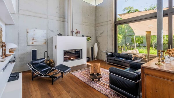 Exclusivité : Maison contemporaine avec piscine naturelle 3