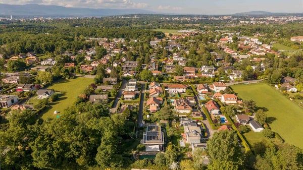Exclusivité : Maison contemporaine avec piscine naturelle 13