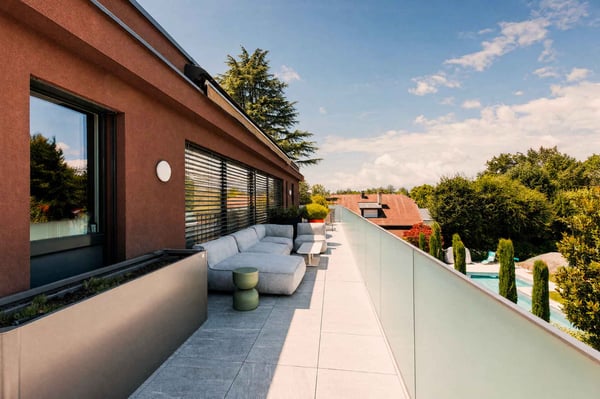 Co-exclusivité :                                                                                                                      Attique avec terrasse panoramique à Vandoeuvres 3