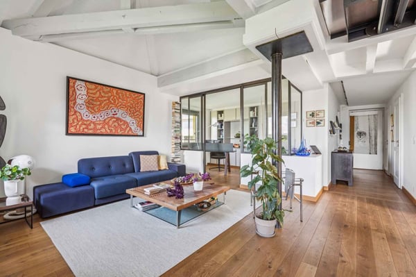 En exclusivité :                                                                                                                                            Duplex avec vue sur le Rhône 4