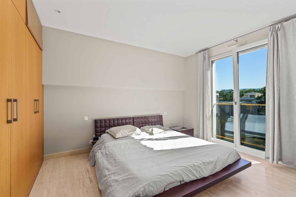 Duplex en pignon avec balcon et terrasse en rooftop 7