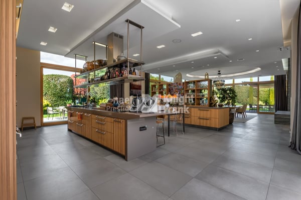 Luxe, discrétion et prestations d'élite. 4