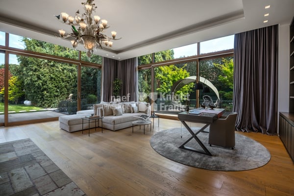 Luxe, discrétion et prestations d'élite. 9