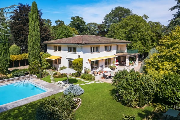Exclusivité / Nouveauté: Propriété au charme intemporel. 12