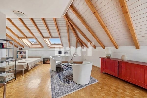 Appartement lumineux au 6 ème étage avec une belle terrasse 5