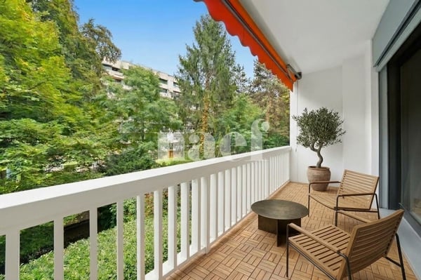 Appartement traversant en PPE au coeur de Florissant 9