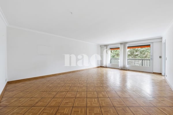 Appartement traversant en PPE au coeur de Florissant 1