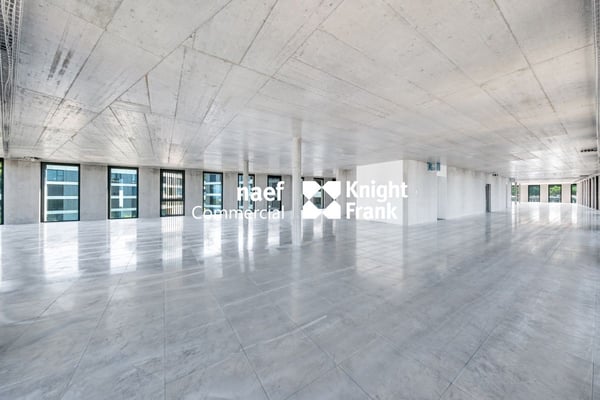 Bureaux à louer de 990 m2 divisible 3