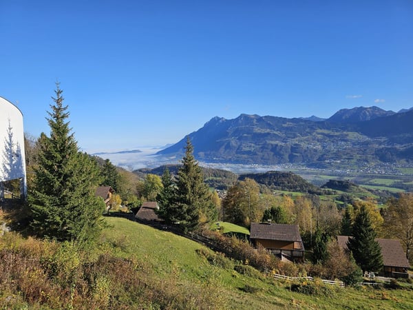 Liegenschaft in ausserordentlicher ruhiger Lage mitten in der Natur mit gut gepflegtem Baubestand 5