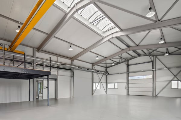 Moderne Gewerbe / Industriehalle mit angrenzendem Bürogebäude in Bad Zurzach 4