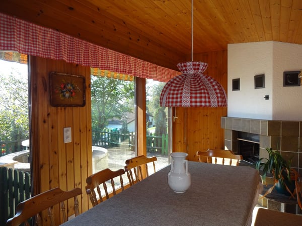 Charmantes Einfamilienhaus an guter, sonniger Lage mit grossem Garten und wunderbarer Weitsicht 5