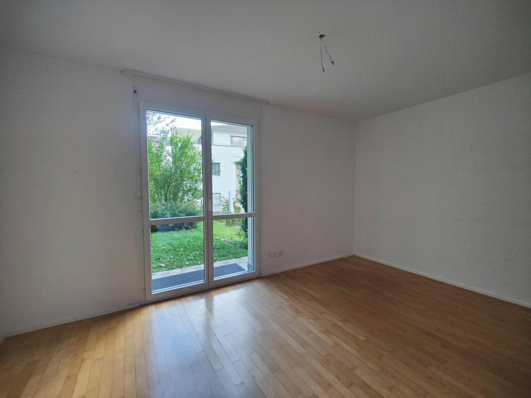 Exklusive Terrassenwohnung mit Blick in Natur und Berge