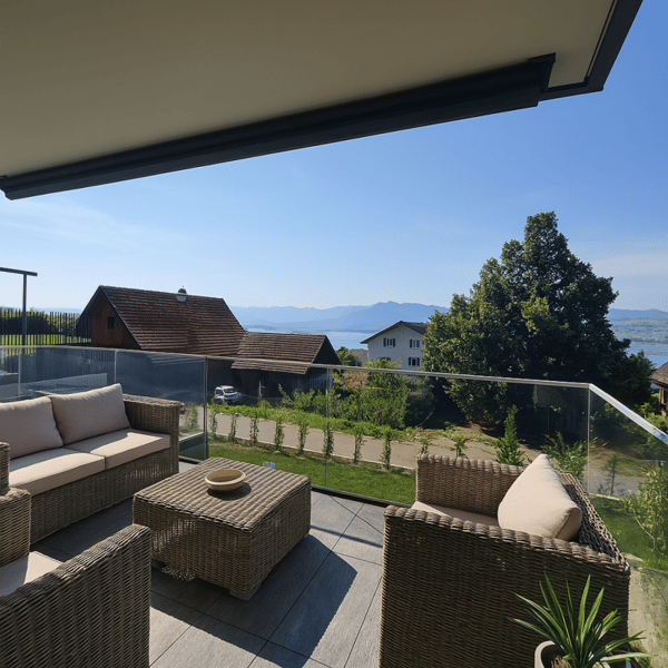 Luxusobjekt mit unverbaubarem See- und Bergpanorama