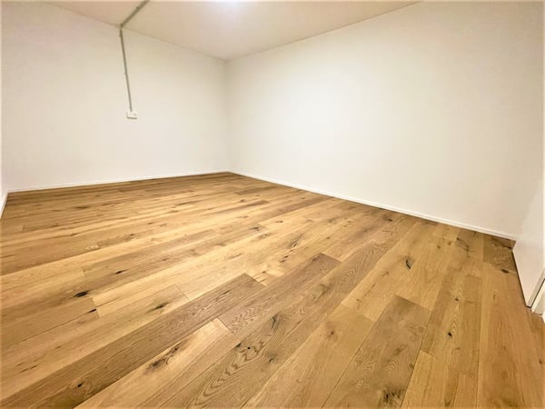 TOP MODERNE HOBBYRÄUME ZU VERMIETEN 2