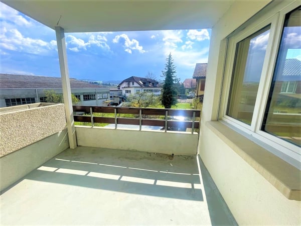 TOP MODERNE 3.5 ZIMMER WOHNUNGEN IN NÄHE LENZBURG ZU VERMIETEN 13