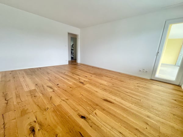 Preiswerte, grosszügige 2.5 Zimmer Wohnungen an Hanglage mit genialer Panoramasicht 7