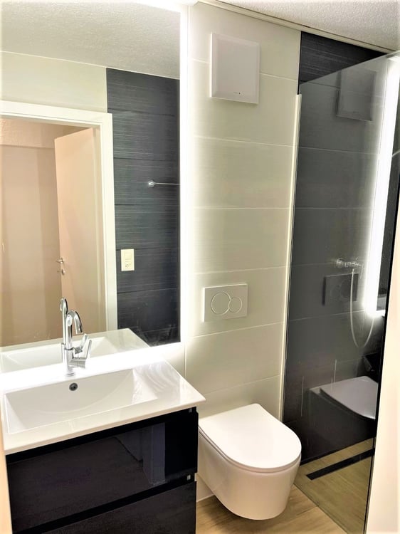 TOP MODERNE 3.5 ZIMMER WOHNUNG ZENTRAL IN EMMENBRÜCKE 12