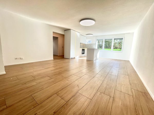 TOP MODERNE 3.5 ZIMMER WOHNUNG ZENTRAL IN EMMENBRÜCKE 11
