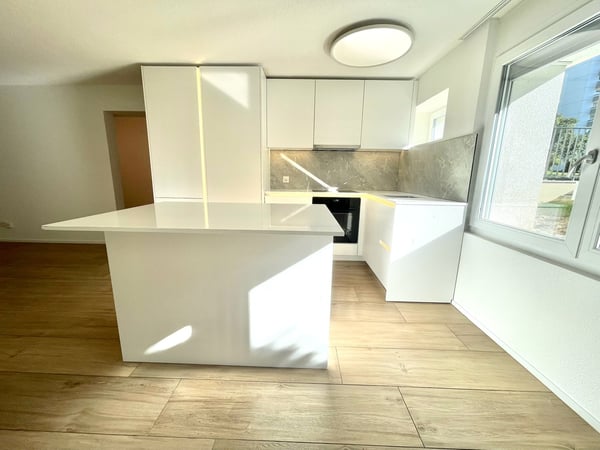 TOP MODERNE 3.5 ZIMMER WOHNUNG ZENTRAL IN EMMENBRÜCKE 5