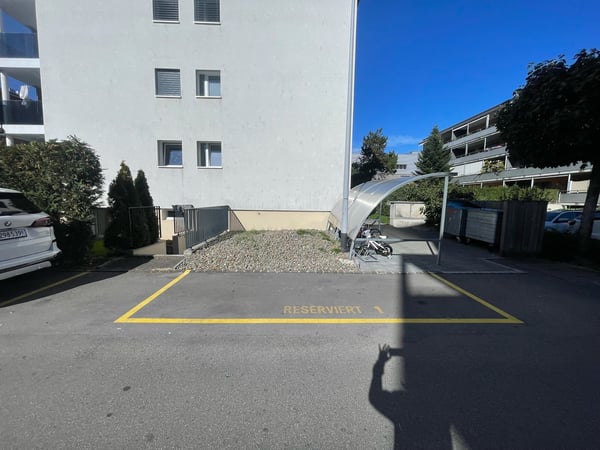 TOP MODERNE 3.5 ZIMMER WOHNUNG ZENTRAL IN EMMENBRÜCKE 18