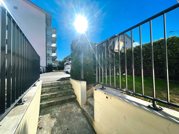 TOP MODERNE 3.5 ZIMMER WOHNUNG ZENTRAL IN EMMENBRÜCKE 16
