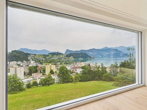 4.5-Zimmer Eigentumswohnung mit See-, Stadt- und Bergsicht! 3