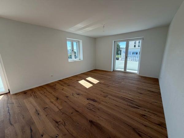 ERSTVERMIETUNG: Wunderschöne 2.5 Zimmerwohnung an toller Lage 4