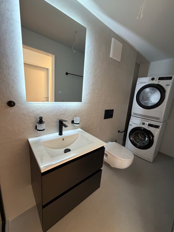 ERSTVERMIETUNG: Wunderschöne 2.5 Zimmerwohnung an toller Lage 7
