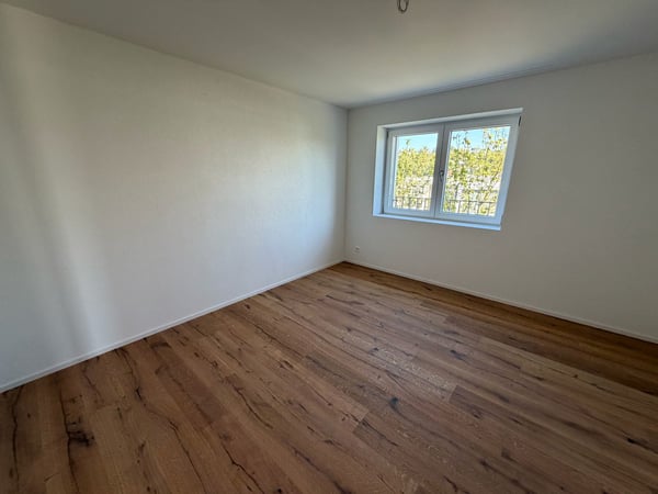 ERSTVERMIETUNG: Wunderschöne 2.5 Zimmerwohnung an toller Lage 9