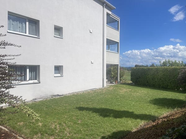 4½-Zi-Gartenwohnung - Wohnen mit Komfort und Weitsicht 3