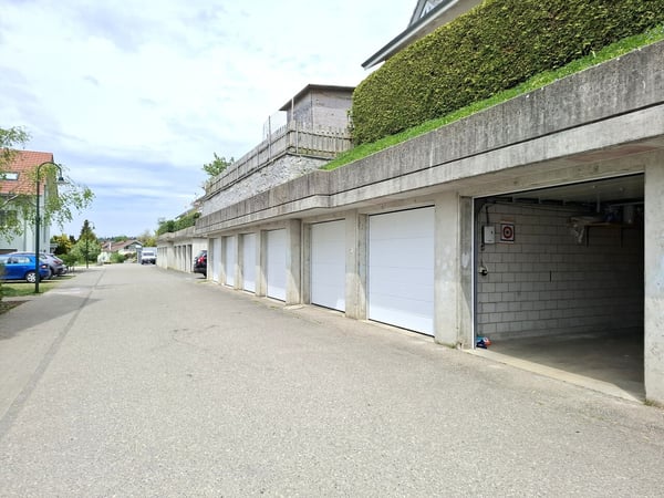 Grosszügige 3½-Zimmer-Gartenwohnung mit Hobbyraum 10