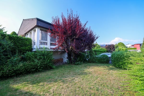 Renovationsbedürftiges Einfamilienhaus mit Potenzial 2