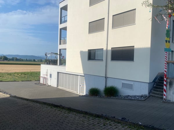 Autoeinstellhallenplatz an attraktiver Lage in Wauwil 1