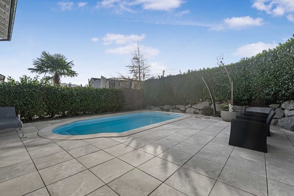 Wohnoase mit Pool ? 1.5 Zimmer Doppeleinfamilienhaus 5