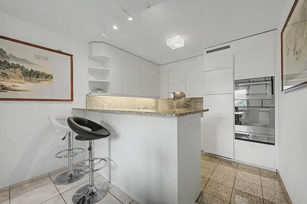 Stadtnaher Wohnkomfort mit Balkon, Cheminée & Blick ins Grüne 5