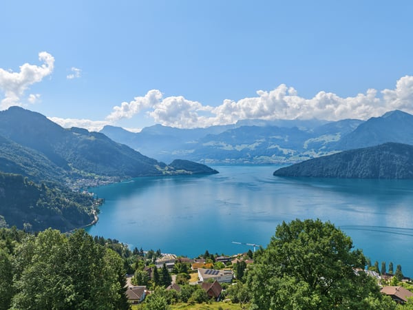 Panoramadomizil in privilegierter Aussichtslage hoch über dem Vierwald 2