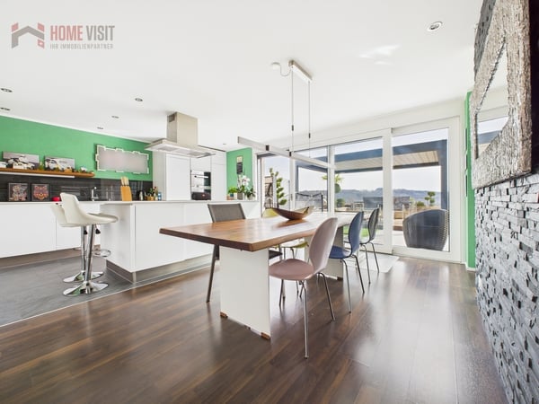 Exklusive Attika über Aarau mit unverbaubarer Panorama-Aussicht 3